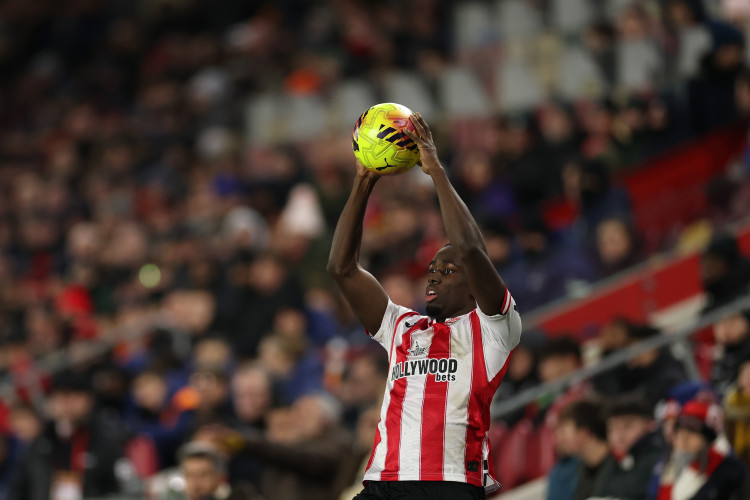 Juventus Shopping for a Fullback