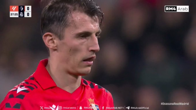 Ante Budimir scores penalty against Real Madrid