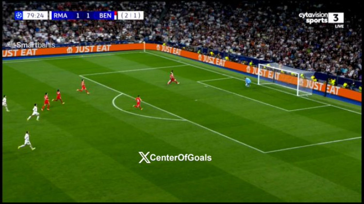 Vinicius Junior scores