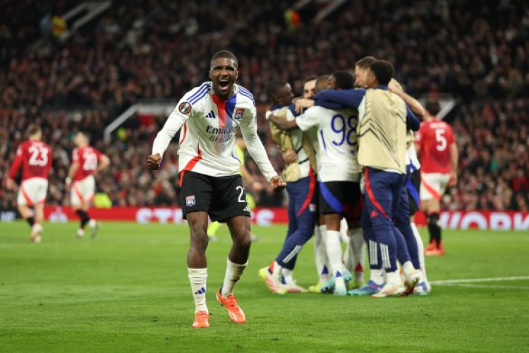 ПРОФИЛЬ | Клинтон Мата из Лиона успешно меняет позицию на закате своей карьеры